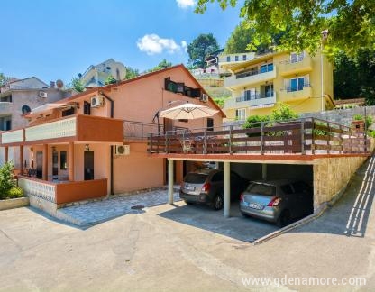 Apartmanok BIS, Magán szállás a községben Prčanj, Montenegró